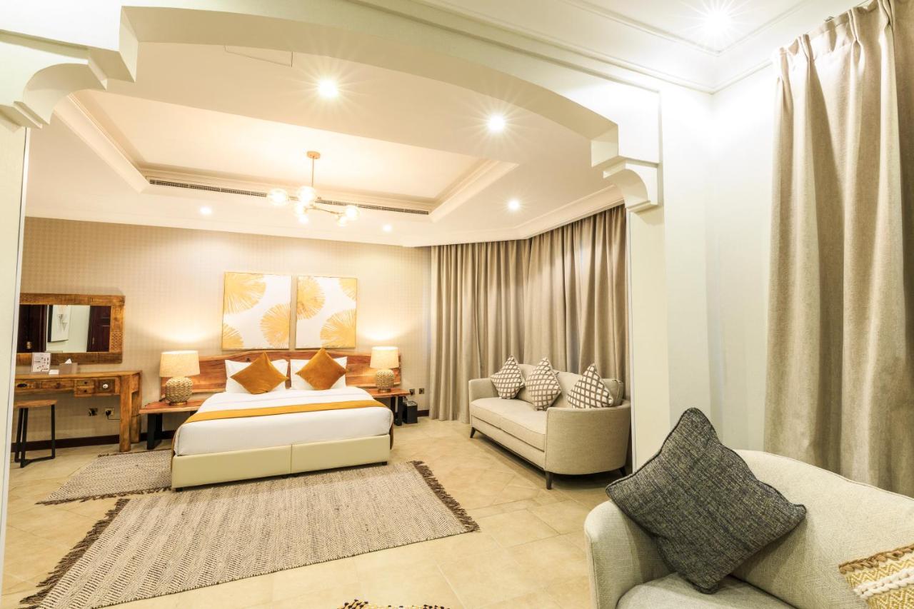 The S Holiday Homes - Stunning 5 Bedrooms Villa At The Palm Jumeirah With Private Beach And Pool Dubaï Extérieur photo